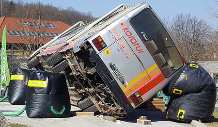 catch-bags-with-bus-1200x700