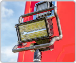 telescopic-flood-light