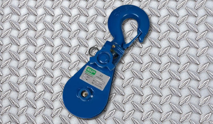 snatch-block-with-hook-428x250-web-1